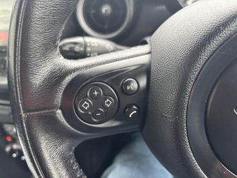 MINI Convertible 2.0 Cooper SD Euro 5 (s/s) 2dr