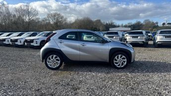 Toyota Aygo X 1.0 VVT-i Pure x-shift Euro 6 (s/s) 5dr