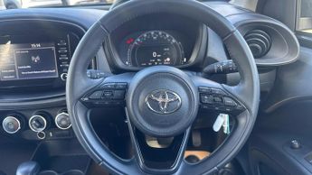 Toyota Aygo X 1.0 VVT-i Pure x-shift Euro 6 (s/s) 5dr