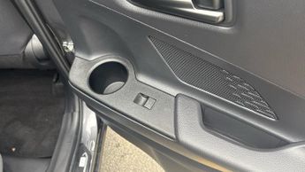 Toyota C-HR 2.0 VVT 13.6kWh Design CVT Euro 6 (s/s) 5dr