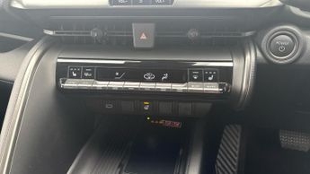 Toyota C-HR 2.0 VVT 13.6kWh Design CVT Euro 6 (s/s) 5dr