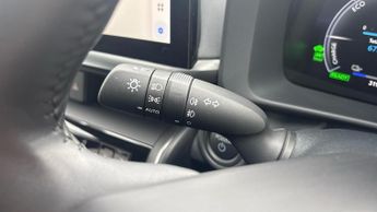 Toyota C-HR 2.0 VVT 13.6kWh Design CVT Euro 6 (s/s) 5dr