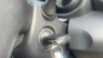 Toyota Yaris 1.5 VVT-h Design E-CVT Euro 6 (s/s) 5dr