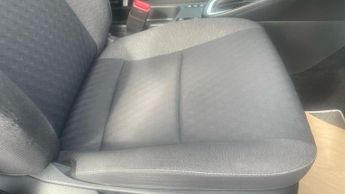 Toyota Yaris 1.5 VVT-h Design E-CVT Euro 6 (s/s) 5dr