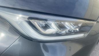 Toyota Yaris 1.5 VVT-h Design E-CVT Euro 6 (s/s) 5dr