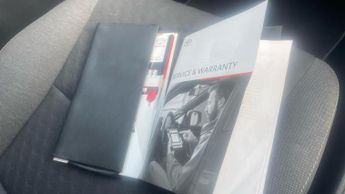 Toyota Yaris 1.5 VVT-h Design E-CVT Euro 6 (s/s) 5dr