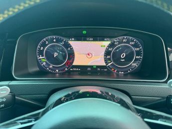 VOLKSWAGEN GOLF 2.0 TSI BlueMotion Tech R  Hatchback 5dr Petrol DSG 4Motion Euro