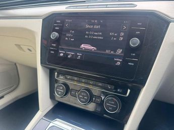 VOLKSWAGEN PASSAT 1.4 TSI GTE Estate 5dr Petrol Plug-in Hybrid DSG Euro 6 (s/s) (2