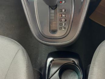 Hyundai i10 1.2 Active Hatchback 5dr Petrol Auto Euro 5 (85 bhp)