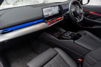 BMW i5 M60 83.9kWh Auto xDrive 4dr