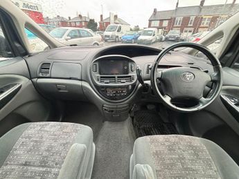 Toyota Estima 8 seater 3.0v6