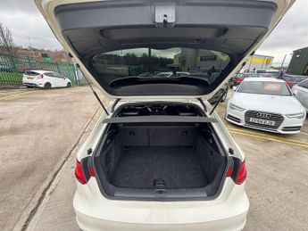 Audi A3 1.6 TDI S line Sportback S Tronic Euro 6 (s/s) 5dr