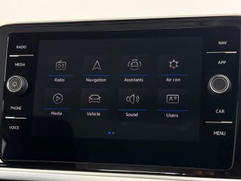 Volkswagen T-Roc 1.5 TSI Life DSG Euro 6 (s/s) 5dr