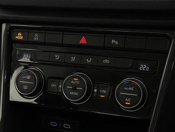 Volkswagen T-Roc 1.5 TSI EVO SEL DSG Euro 6 (s/s) 5dr