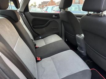 Ford Focus 1.6 Zetec 5dr