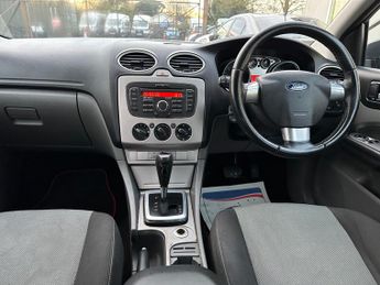 Ford Focus 1.6 Zetec 5dr
