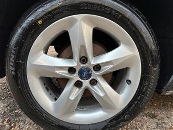 Ford Focus 1.6 Zetec 5dr