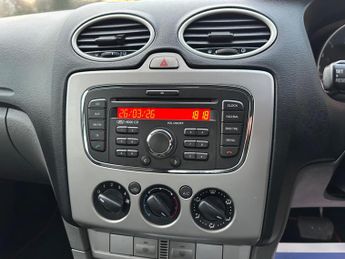 Ford Focus 1.6 Zetec 5dr