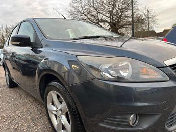 Ford Focus 1.6 Zetec 5dr