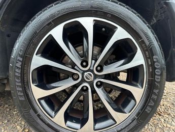 Nissan Qashqai 1.6 n-tec+ CVT 2WD Euro 5 5dr