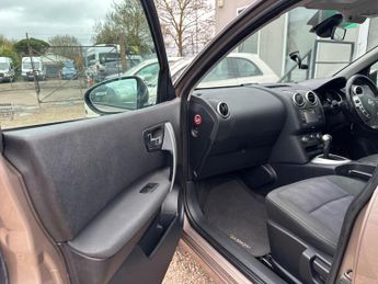 Nissan Qashqai 1.6 n-tec+ CVT 2WD Euro 5 5dr