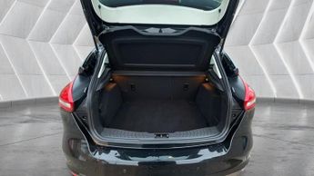 Ford Focus 1.5T EcoBoost Titanium Auto Euro 6 (s/s) 5dr