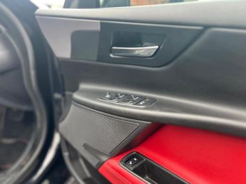 Jaguar XE 2.0d R-Sport Auto Euro 6 (s/s) 4dr