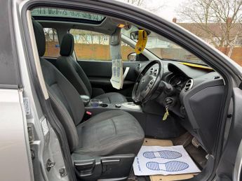 Nissan Qashqai 2.0 n-tec SUV 5dr Petrol CVT 4WD Euro 5 (140 ps)