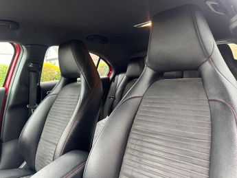 Mercedes-Benz A Class 1.6 A200 AMG Line 7G-DCT Euro 6 (s/s) 5dr