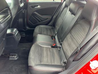 Mercedes-Benz A Class 1.6 A200 AMG Line 7G-DCT Euro 6 (s/s) 5dr