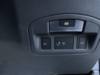 Jaguar I-Pace R-DYNAMIC HSE BLACK