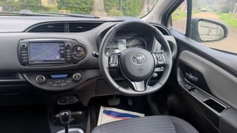 Toyota Yaris 1.5 VVT-h Icon Tech E-CVT Euro 6 (s/s) 5dr