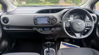 Toyota Yaris 1.5 VVT-h Icon Tech E-CVT Euro 6 (s/s) 5dr