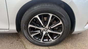 Toyota Yaris 1.5 VVT-h Icon Tech E-CVT Euro 6 (s/s) 5dr