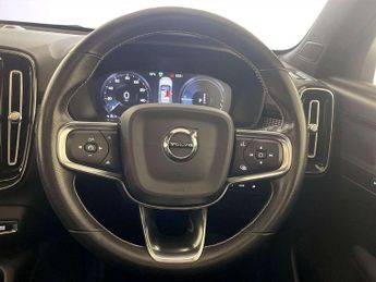 Volvo XC40 1.5h T5 Twin Engine Recharge 10.7kWh R-Design Pro SUV 5dr Petrol