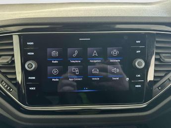 Volkswagen T-Roc 1.5 TSI EVO Black Edition SUV 5dr Petrol DSG Euro 6 (s/s) (150 p