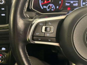 Volkswagen T-Roc 1.5 TSI EVO Black Edition SUV 5dr Petrol DSG Euro 6 (s/s) (150 p