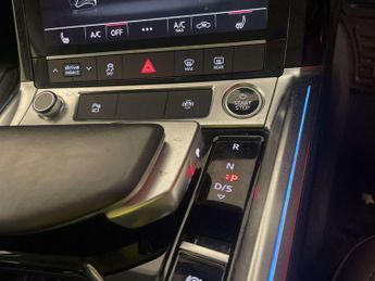 Audi e-tron 55 Technik SUV 5dr Electric Auto quattro 95kWh (408 ps)