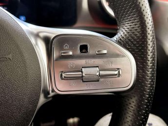 Mercedes-Benz A Class 1.3 A200 AMG Line Edition (Executive) Hatchback 5dr Petrol Manua