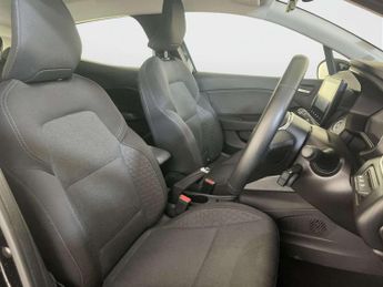 Renault Clio 1.0 TCe Evolution Hatchback 5dr Petrol Manual Euro 6 (s/s) (90 p