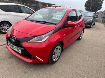 Toyota AYGO 1.0 VVT-i x-play x-shift Euro 5 5dr Euro 5