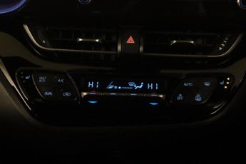 Toyota C-HR 2.0 VVT-h Dynamic CVT Euro 6 (s/s) 5dr