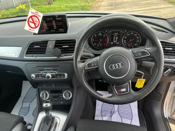 Audi Q3 2.0 TDI S line S Tronic quattro Euro 5 (s/s) 5dr