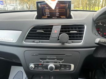 Audi Q3 2.0 TDI S line S Tronic quattro Euro 5 (s/s) 5dr