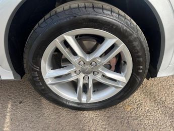 Audi Q3 2.0 TDI S line S Tronic quattro Euro 5 (s/s) 5dr