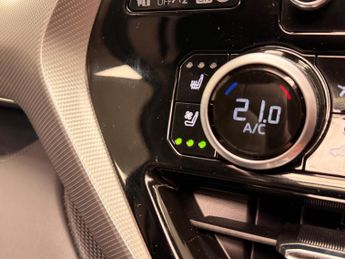 Toyota Highlander 2.5 VVT-h Excel CVT 4WD Euro 6 (s/s) 5dr