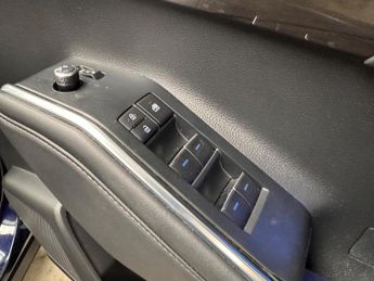 Toyota Highlander 2.5 VVT-h Excel CVT 4WD Euro 6 (s/s) 5dr