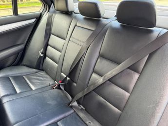 Mercedes-Benz C Class 2.1 C200 CDI BlueEfficiency Sport Auto Euro 5 4dr