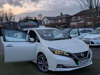 Nissan Leaf 40kWh Acenta Auto 5dr