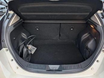 Nissan Leaf 40kWh Acenta Auto 5dr